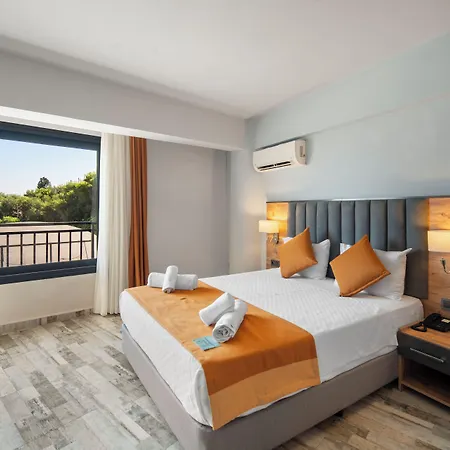 酒店 Dalya Aqua & 4*